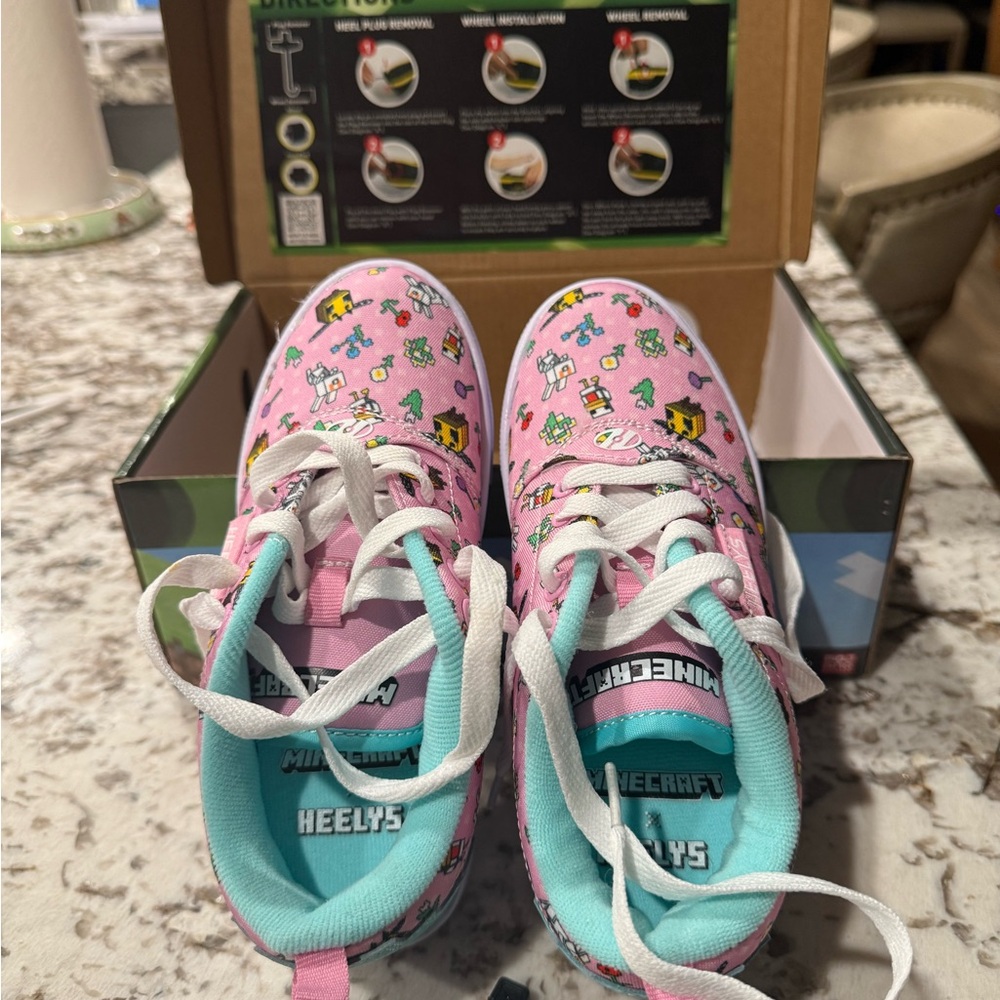 Heelys Kids Sneakers Minecraft - Pink with Blue Accents Size 3 girls